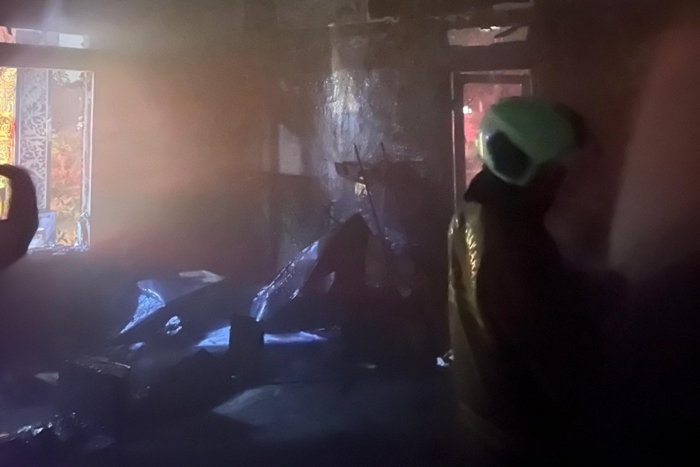 Kebakaran Hanguskan Posko GRIB Jaya di Jakbar, Kerugian dan Penyebab Masih Diselidiki