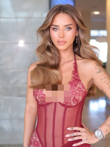 Mia Schem Eks-Sandera Hamas Kini Berkarier Jadi Model Usai Tragedi Festival Musik