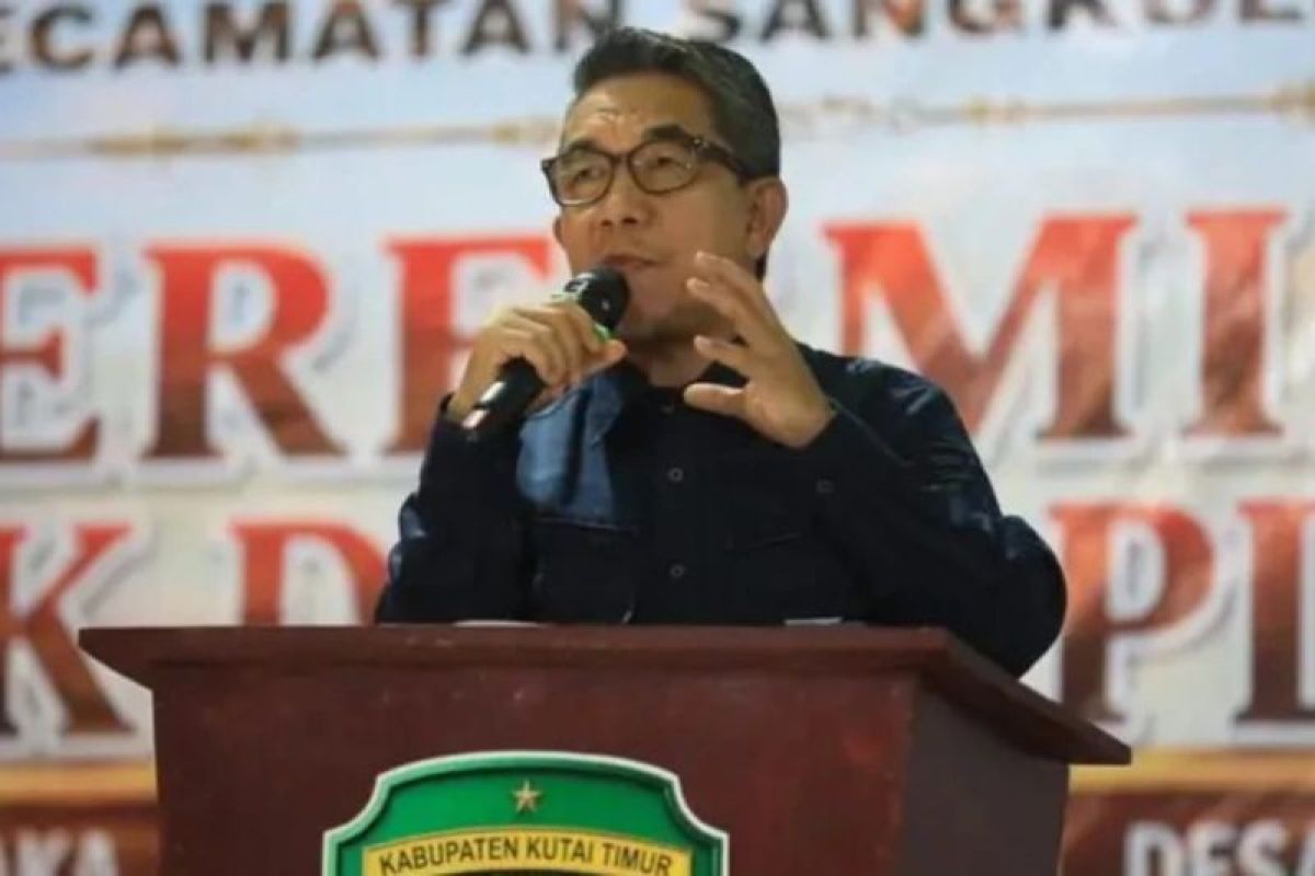 6 Desa di Kutai Timur Kini Terang 24 Jam, Bupati Arahkan Dana RT Rp 250 Juta untuk Usaha Baru