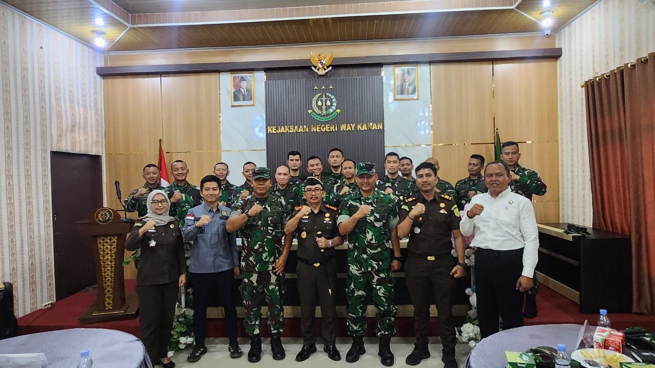 Kunjungan 15 Siswa Seskoad ke Kejari Way Kanan: Bahas Implementasi Pedoman Jaksa Agung soal Perkara Koneksitas