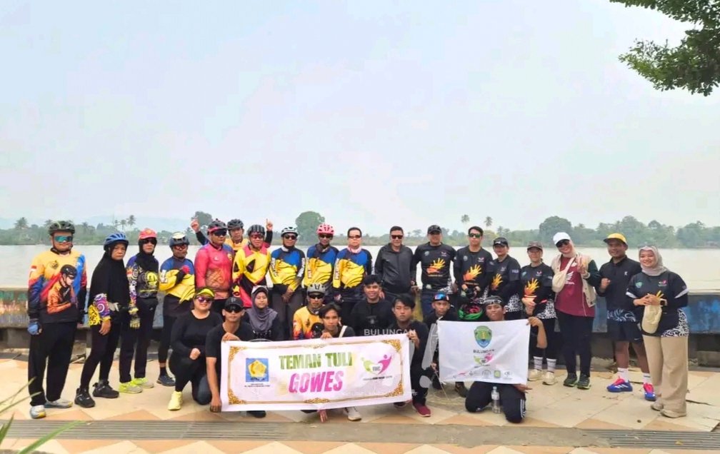 Ratusan Pesepeda di Tanjung Selor Gowes Bersama Teman Tuli, Sekda Bulungan Dorong Jadi Agenda Rutin