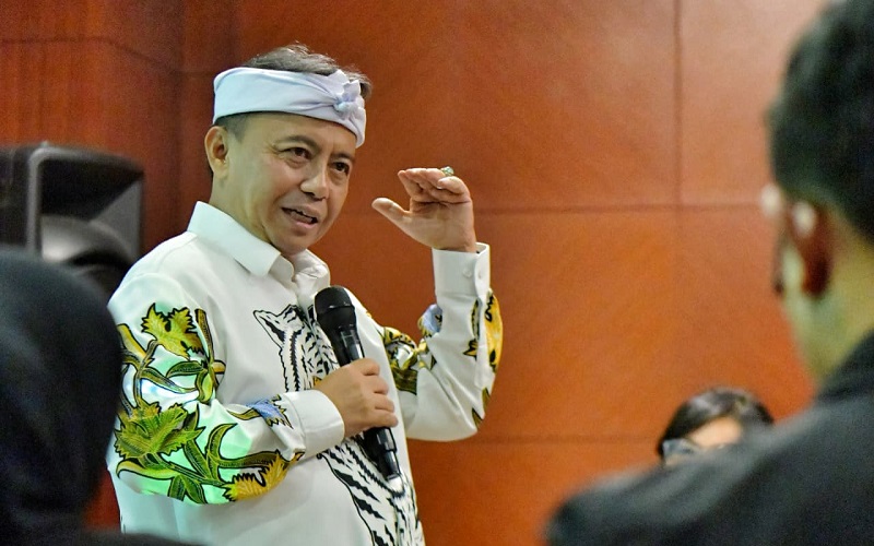 1.280 Lulusan Jabar Disiapkan Masuk Bursa Kerja Global, Herman Suryatman Target Nol Pengangguran 2029
