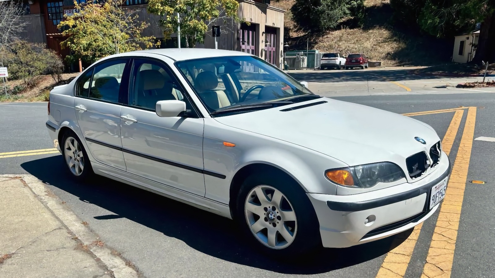 BMW 320i E46 2005 Bekas Impor Kanada Rp 46 Juta: Peluang Langka atau Jebakan Biaya?