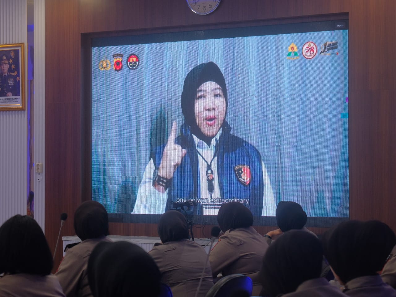Polwan dan Kesehatan Mental: Menyeimbangkan Tugas dan Keluarga