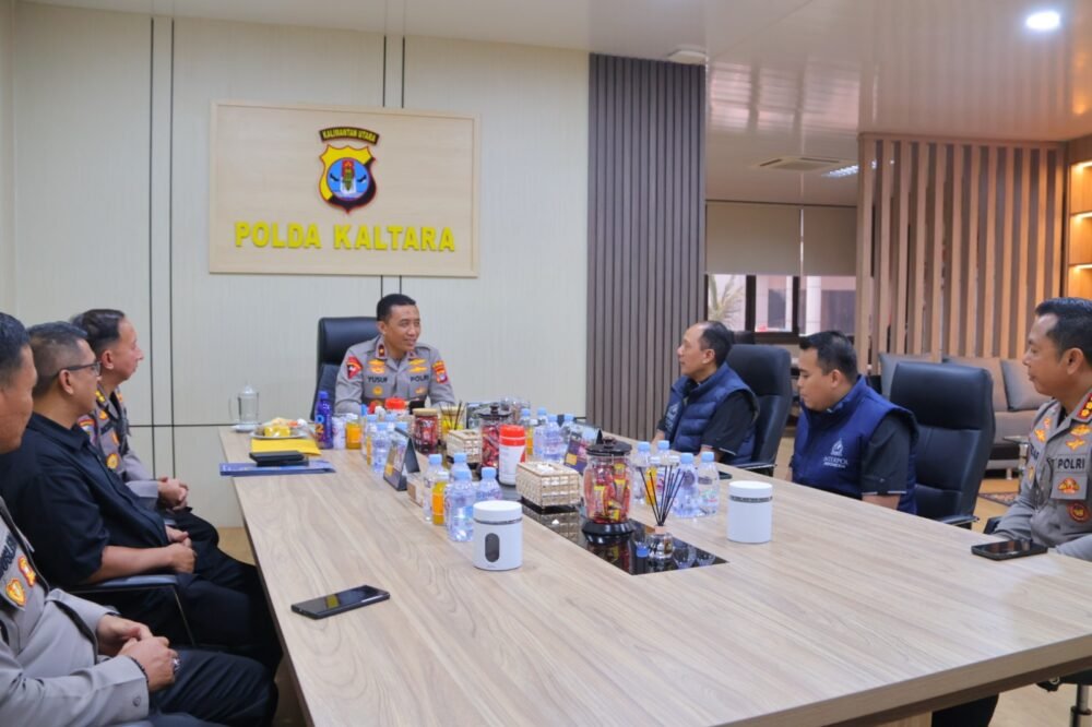 Tim NCB Interpol Indonesia Temui Wakapolda Kaltara Bahas Keamanan Perbatasan di Bulungan