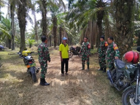 Koramil Abung Timur Terjunkan 6 Personel Patroli Karhutla di Lampung Utara, Cegah Titik Api Dini