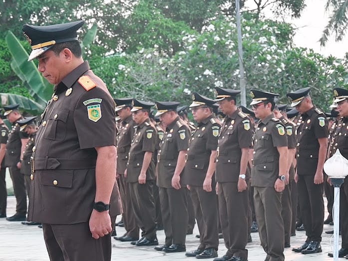 Kejati Kaltara Peringati Hari Lahir Kejaksaan ke-81 dengan Ziarah ke TMP Telabang Bangsa