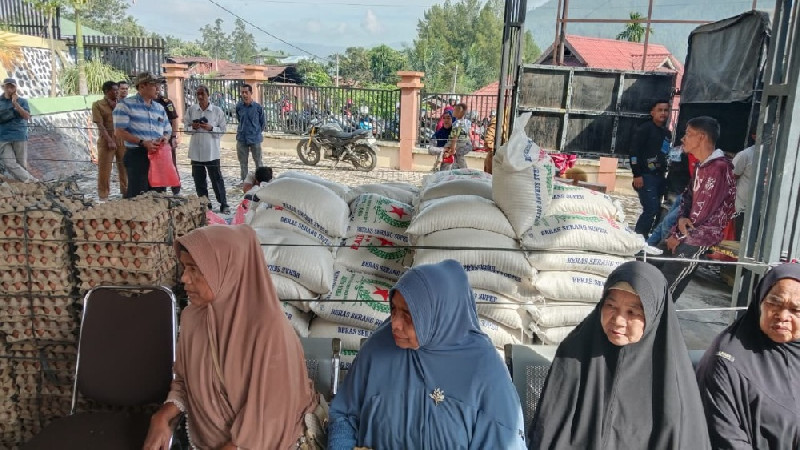 Kejari Gayo Lues Hadirkan Pasar Murah di Blangkejeren, Bupati Ingatkan Warga Tak Jual Kembali Produk