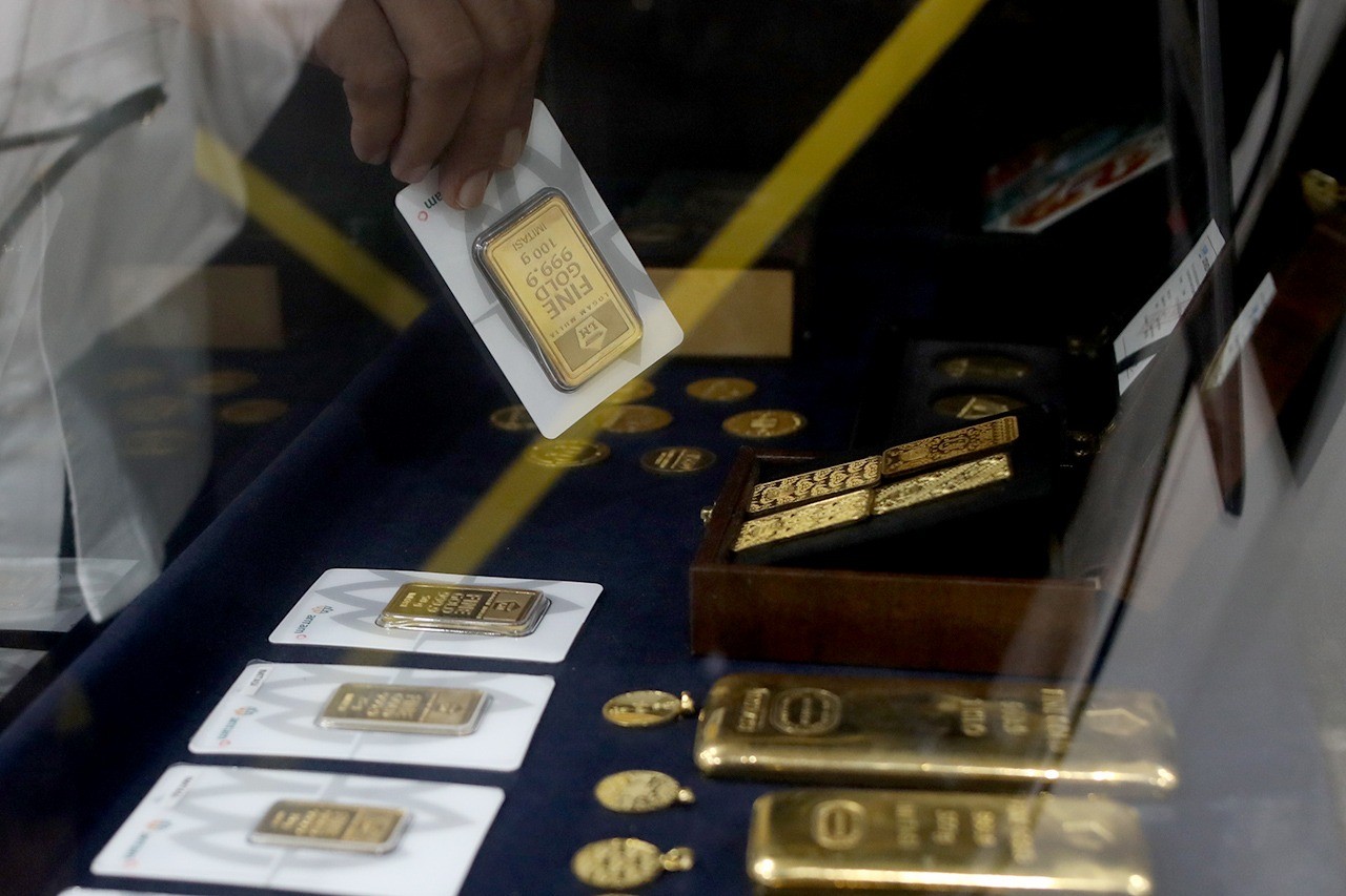 Harga Emas Antam Turun ke Rp2.664.000 per Gram, Saatnya Beli atau Tunggu?