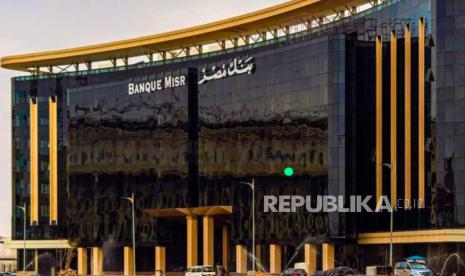 Cabang Bank Mesir di UEA Terkena Sanksi Akses Dolar AS per 28 September