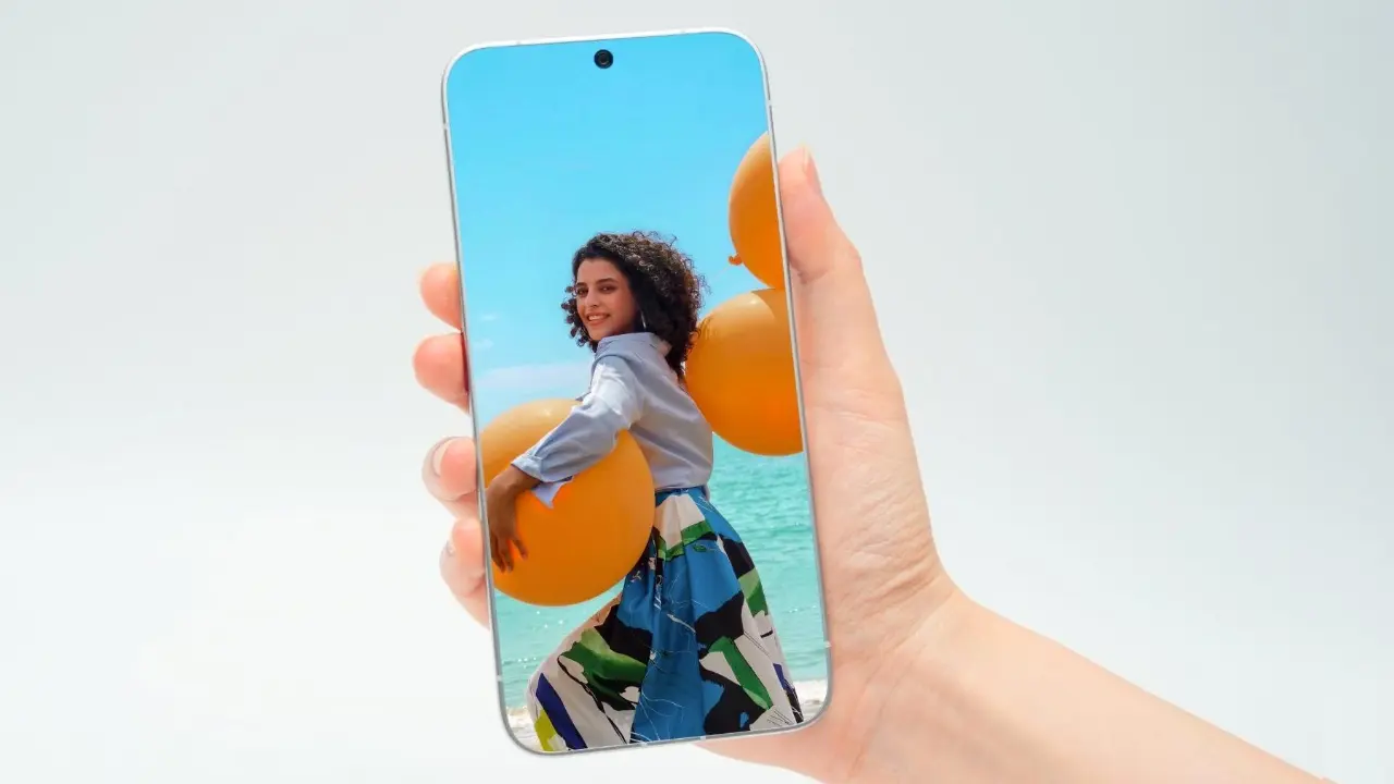 TECNO Pamer HP Bezel 0 mm dan Laptop 360 Derajat di IFA 2026