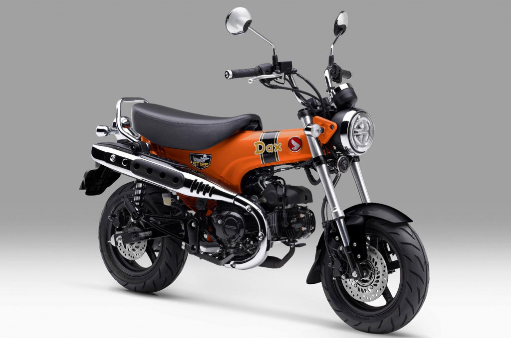 Honda ST125 Dax Hadir dengan Warna Baru Candy Energy Orange dan Pearl Shining Black, Harga Rp84,5 Juta