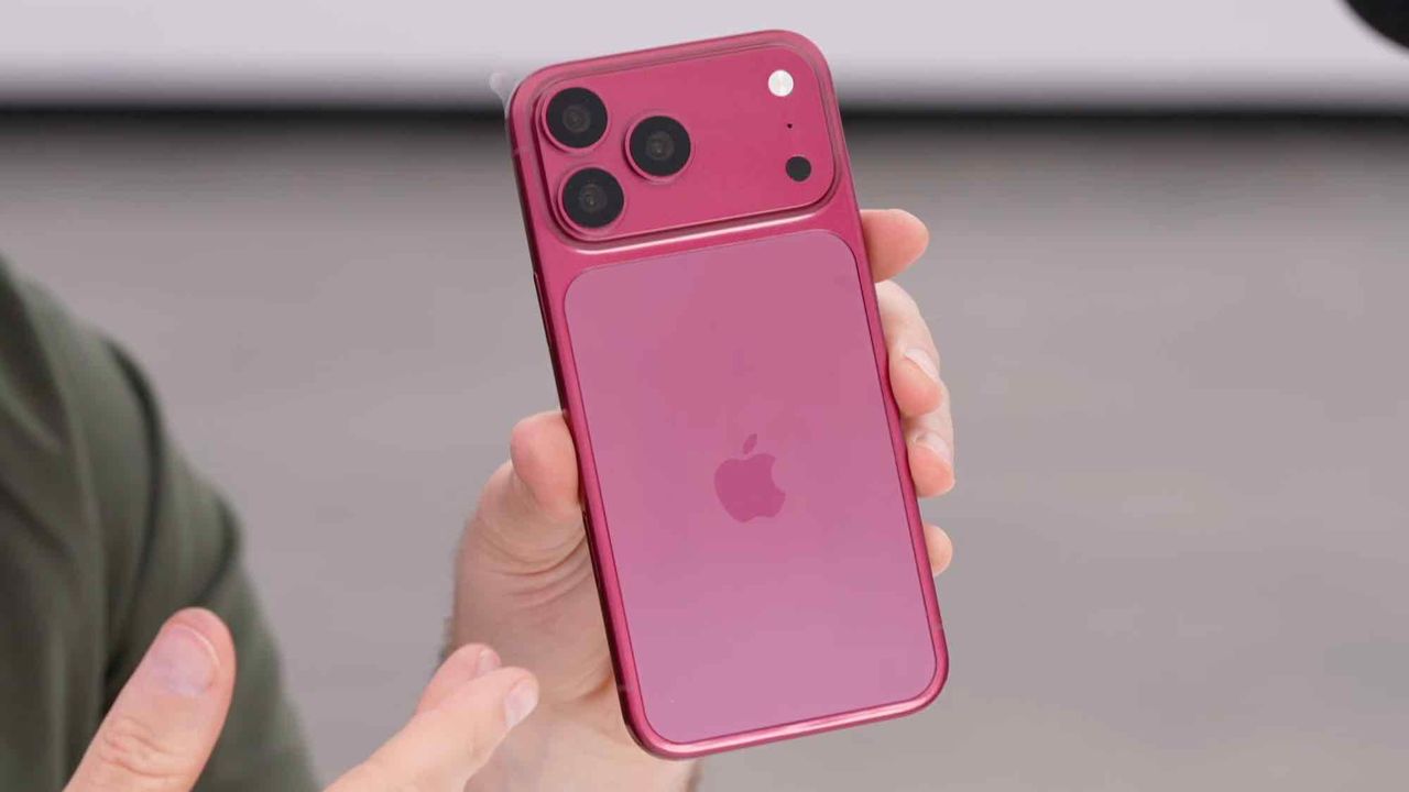 Bocoran Warna iPhone 18 Pro: Dark Cherry Gantikan Cosmic Orange, Silver Dihapus?