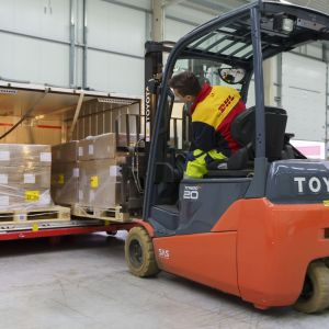 DHL Perkuat Logistik Farmasi dan Data Center Lewat Akuisisi di Uruguay