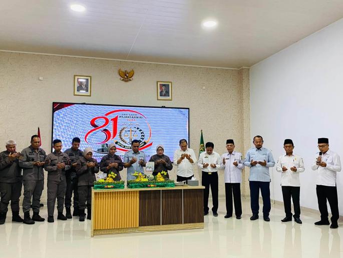 Pemkab Bengkulu Tengah Perkuat Sinergi Penegakan Hukum di HUT Ke-81 Kejaksaan RI, Bupati Sebut Kunci Pembangunan Daerah