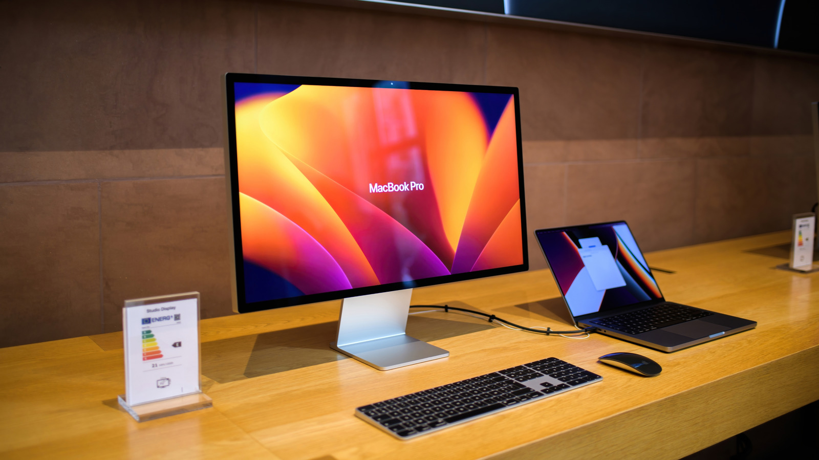 Monitor 5K vs 4K untuk Gaming: Kenapa Anda Harus Pilih yang 4K Saja