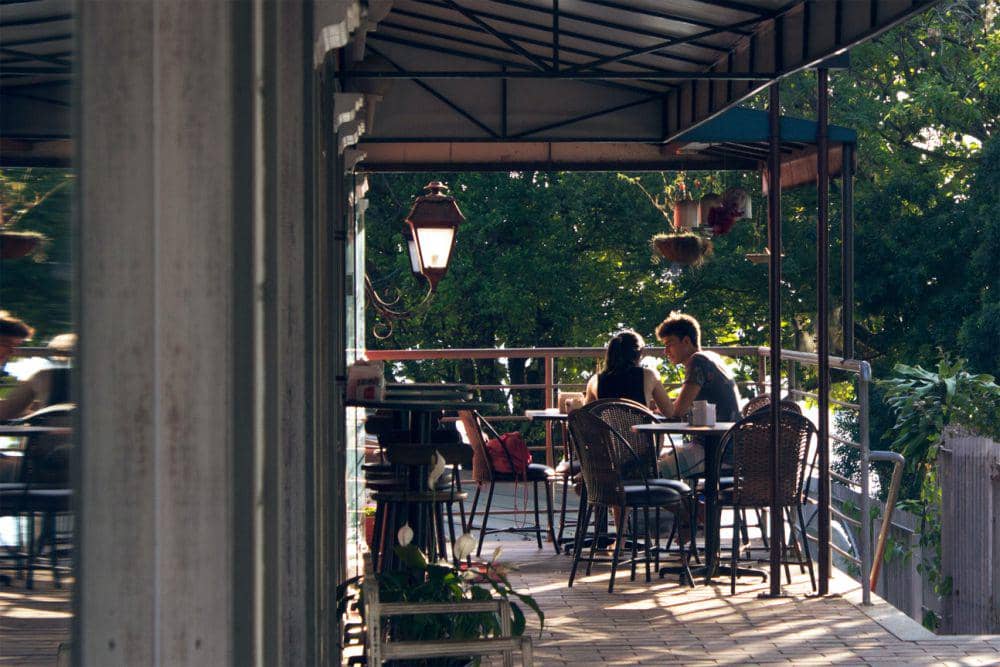 Nongkrong di Mojokerto: dari Kafe Retro sampai Kaki Gunung Penanggungan