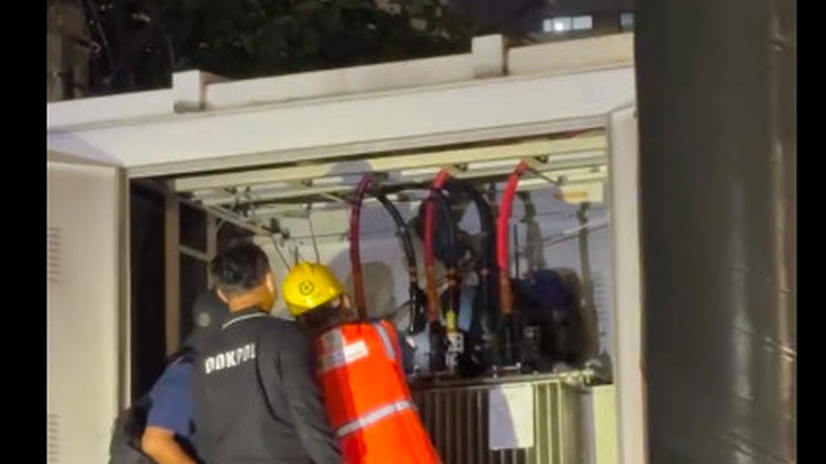 Tewas di Gardu LRT, Pria Ini Bawa Gergaji Besi dan Topi