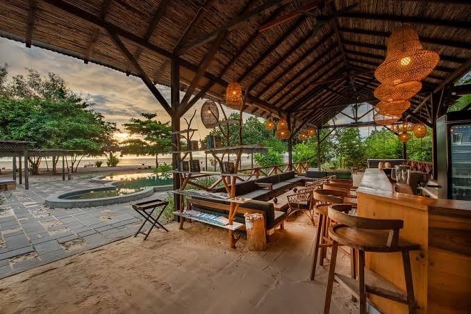 5 Wisata Pesisir Morotai di Luar Dodola: dari Ekosistem Mangrove Metita hingga Spot Selancar Moro Ma Doto