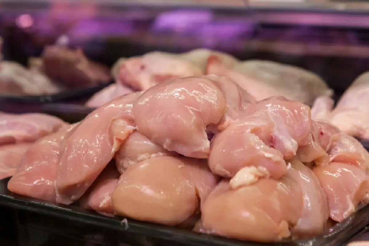Inflasi Agustus 2026 Tercatat 0,21 Persen, Harga Daging Ayam Ras Jadi Kontributor Utama