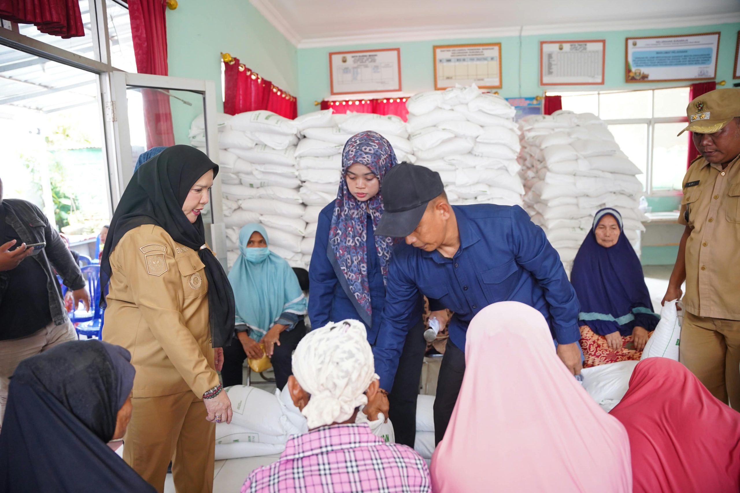 Pemkot Bandar Lampung Salurkan Bantuan Beras 30 Kg kepada 31.179 Warga di Lima Kecamatan