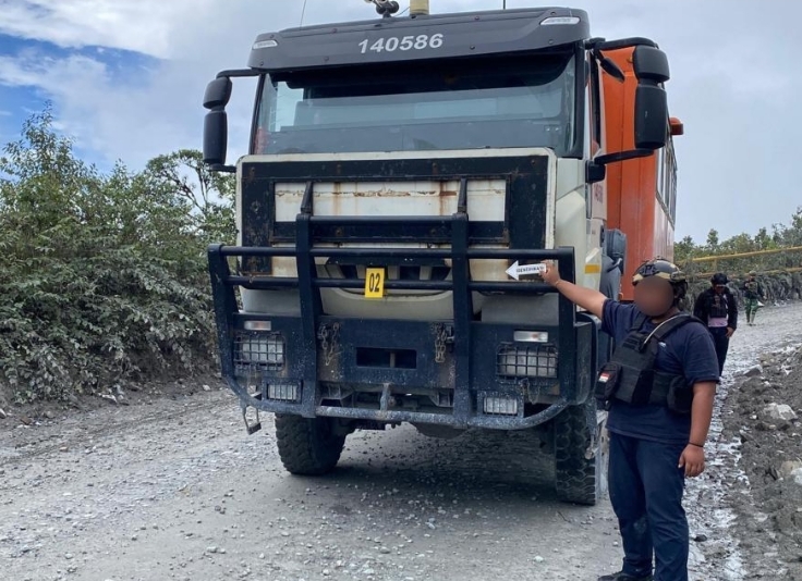 Ditembaki di Mile 60 Tembagapura, Tiga Kendaraan Konvoi PT Freeport Indonesia Berlubang