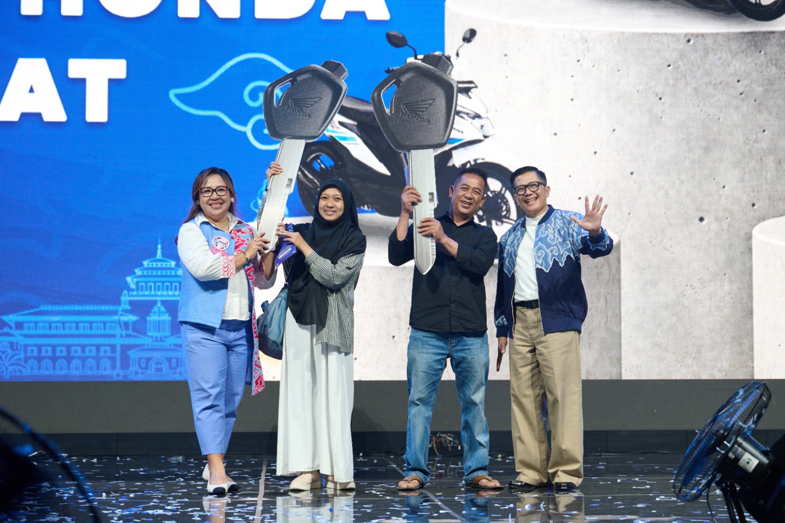 Semen Kujang Diluncurkan Kembali untuk Jawa Barat, 387 Toko Bangunan Hadiri Grand Launching di Bandung