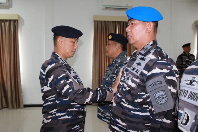 Ganti Tiga Pejabat Strategis, Danlanal Ranai Tegaskan Profesionalisme dan Sinergi Jaga Natuna