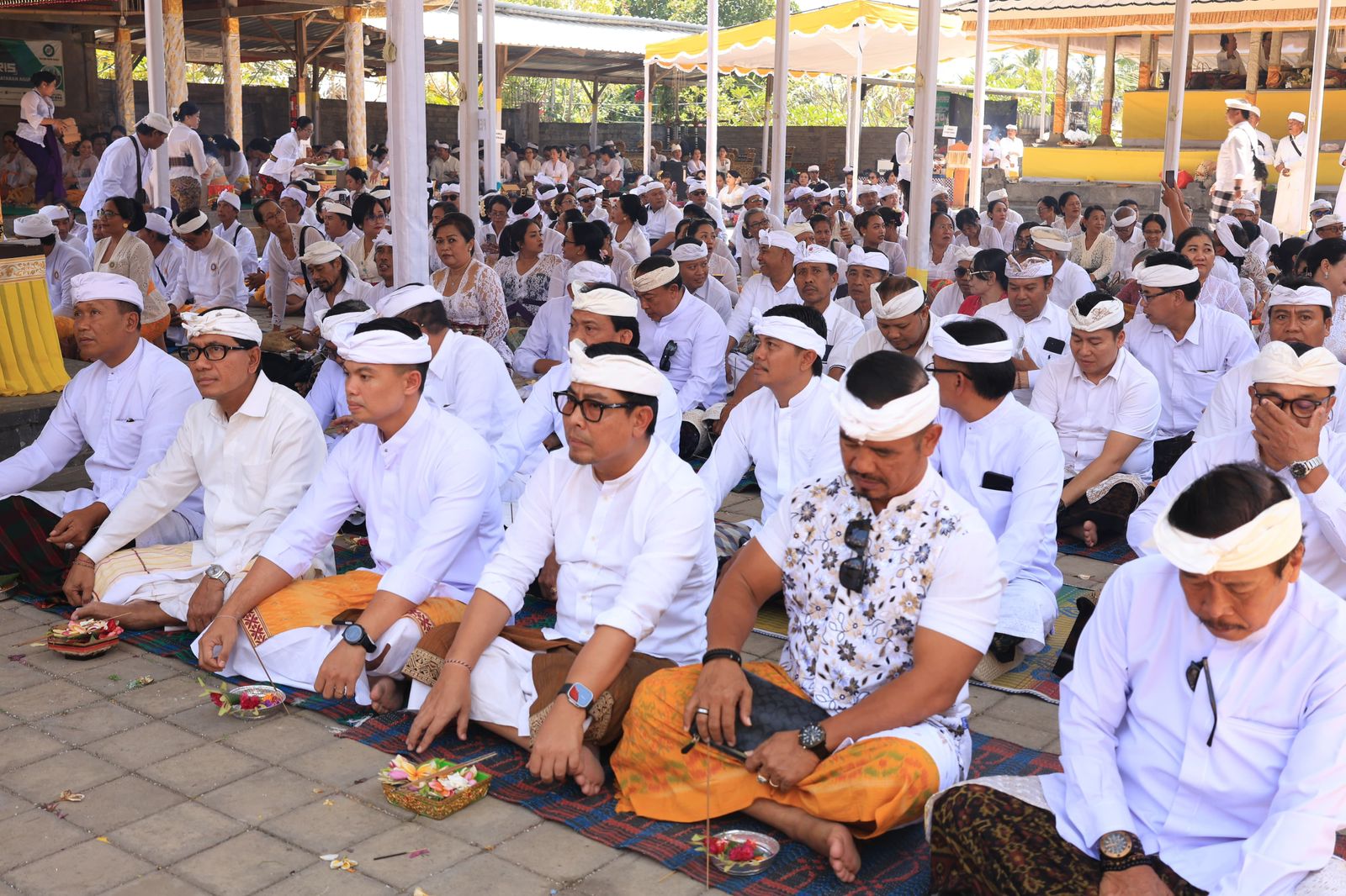 Pemkot Denpasar Gelar Bhakti Penganyar di Pura Agung Penataran Rinjani, Doakan Kelancaran Pembangunan