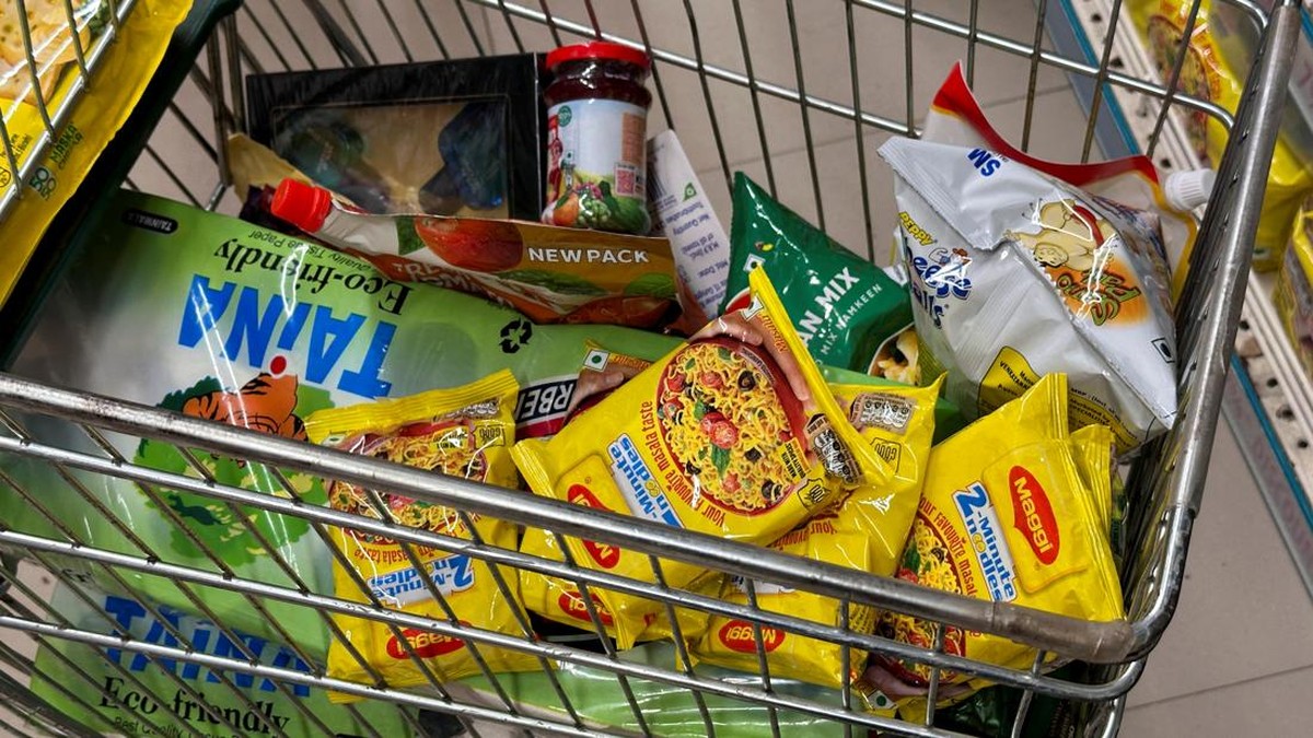 Produk Pepsi dan Nestle untuk Ekspor Dipalsukan Tanggal Kedaluwarsanya di Mumbai, Nilai Sitaan Rp 1,41 Miliar