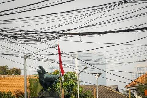 Jakarta Benahi Kabel Semrawut: Dasar Hukum Lengkap, Eksekusi Mulai di Beberapa Jalan Protokol