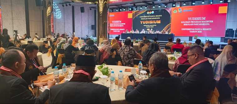 60 Mahasiswa Pascasarjana UPB Pontianak Diyudisium, Didominasi Praktisi Hukum dan Profesional