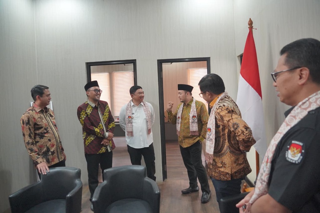 Kantor sendiri pertama di Jawa Barat, KPU Garut Diresmikan Bupati dan Ketua KPU RI