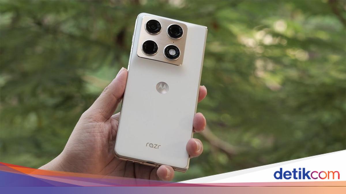 Review Motorola Razr Fold: Baterai Jumbo 6.000 mAh dan Kamera yang Serius