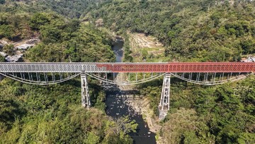 Jembatan Cirahong Ciamis Usai Revitalisasi, Cagar Budaya 1893 Dicat Ulang