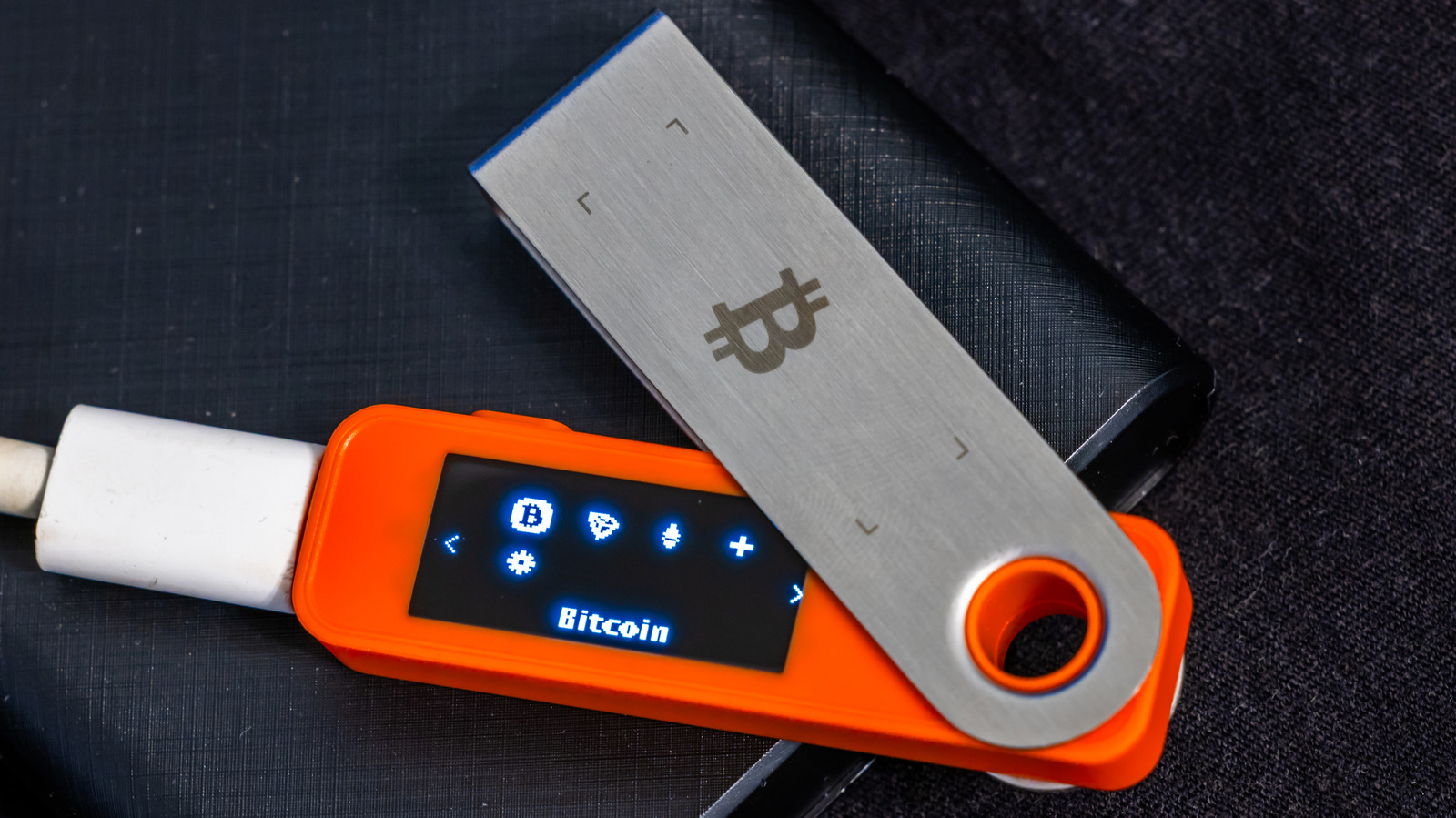 Cold Wallet untuk Kripto: Cara Kerja, Tingkat Keamanan, dan Risikonya