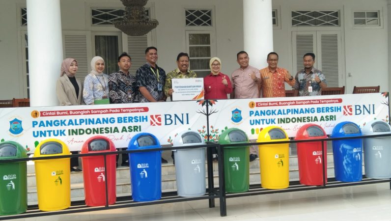 BNI Serahkan 15 Tong Sampah ke Ruang Publik Pangkalpinang, Perkuat Program Kota Bersih dan Indonesia Asri