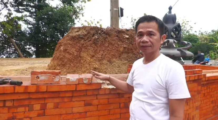 Bupati Purwakarta Om Zein Temukan Pondasi Monumen di Ranca Darah Lebih Rendah dari Jalan Hotmix