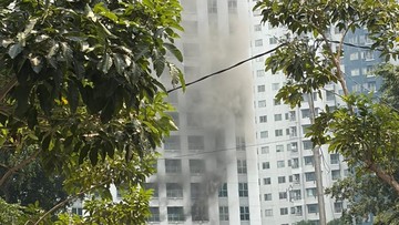 Kebakaran Apartemen di Tanah Abang, 115 Personel Damkar Dikerahkan, 14 Orang Dievakuasi