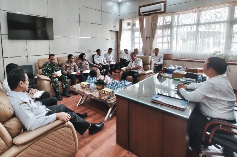 654 Titik Panas di 54 Desa, Pemkab Kapuas Tetapkan Tanggap Darurat Karhutla dan Kekeringan Selama 14 Hari