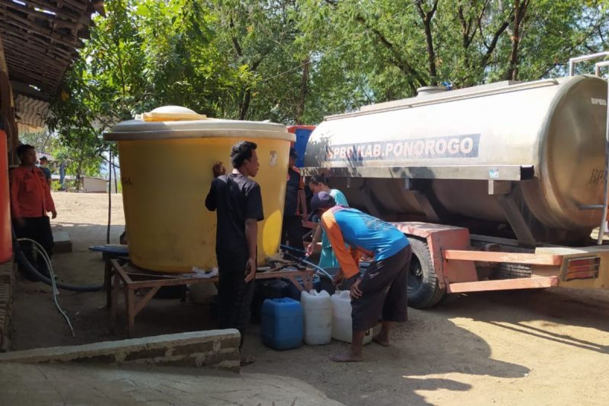 BPBD Ponorogo Salurkan 31 Ribu Liter Air Bersih ke 342 Warga Dua Desa Terdampak Kekeringan