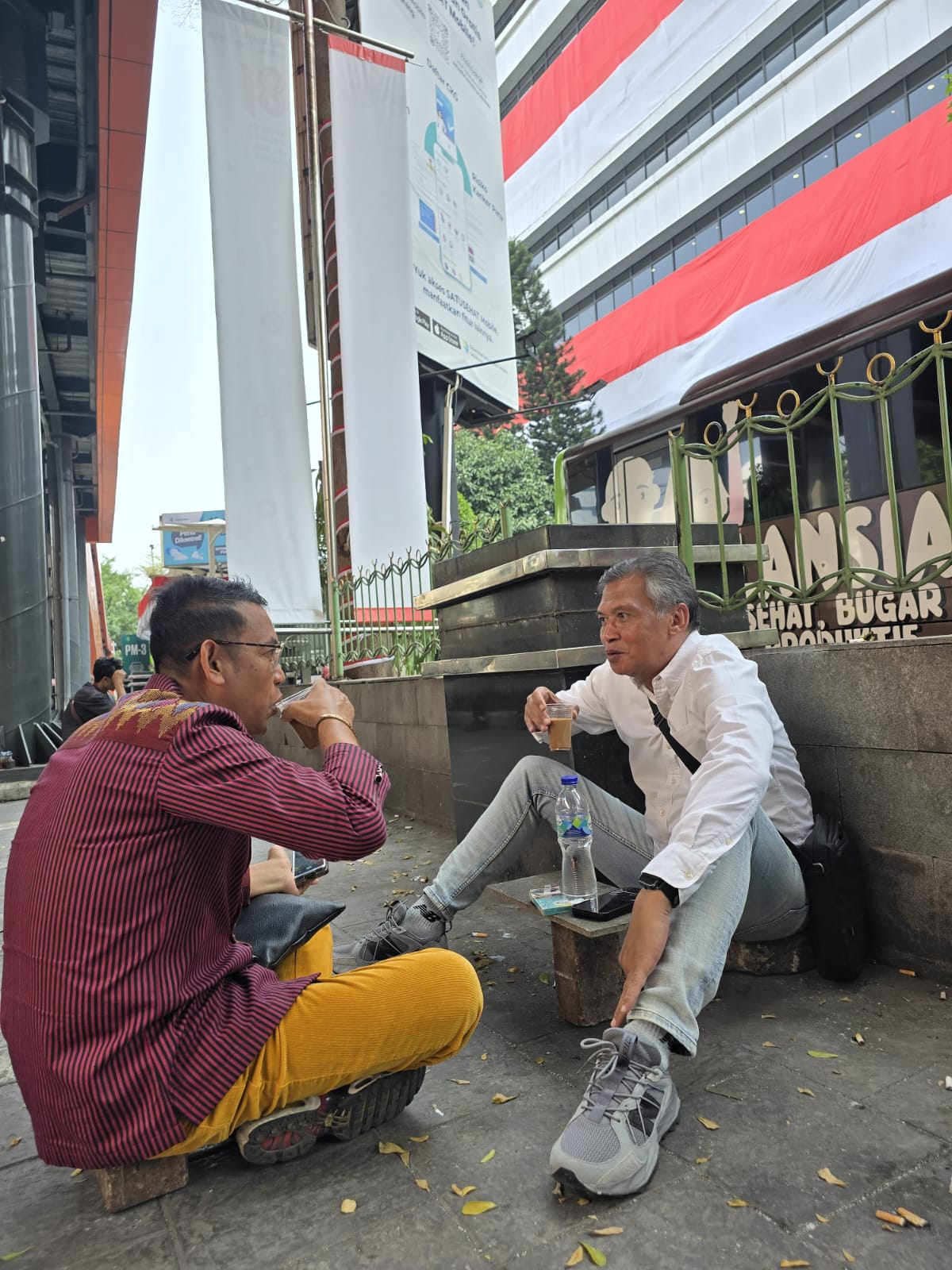 Ahkam Bantah Ada Agenda Politik di Balik Ngopi Bareng Wakil Ketua Komisi IV DPRD Lobar