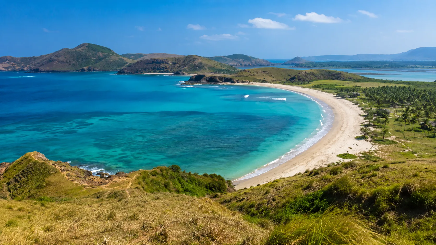 10 Tempat Wisata Lombok dari Mandalika hingga Gili Trawangan untuk Liburan Keluarga