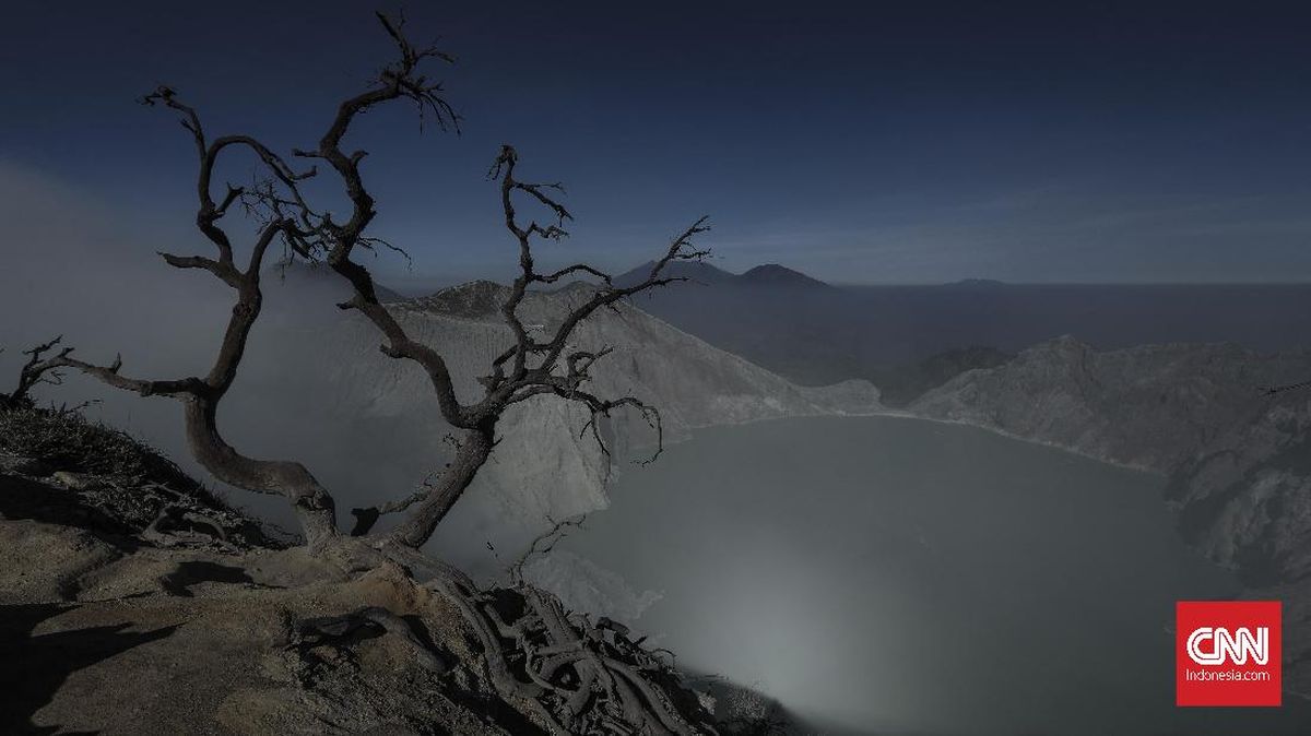 Karhutla Dekati Kawasan Kawah Ijen Banyuwangi, Status Wisata Masih Normal