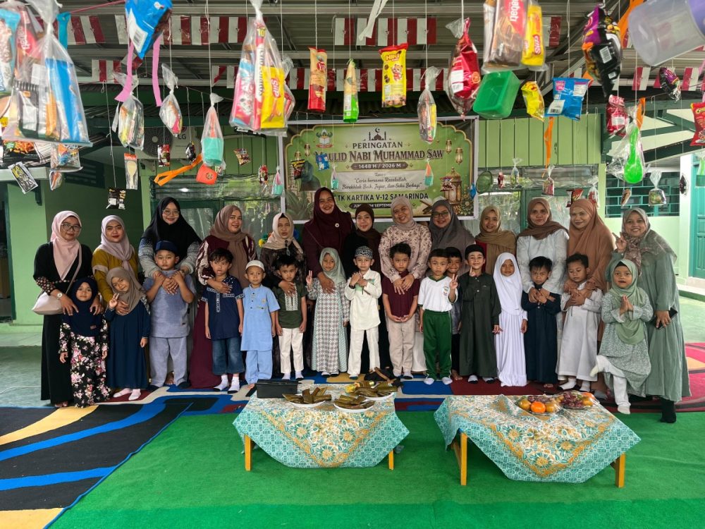 TK Kartika V-12 Samarinda Gelar Maulid Nabi, Mengenalkan Akhlak Rasulullah kepada Murid