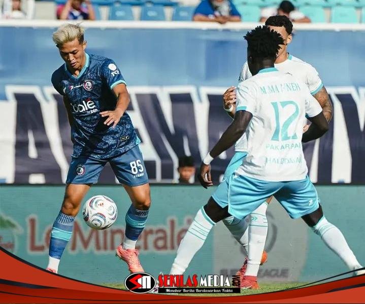 Arema FC Hajar Isenmulang 4-0 di Laga Perdana Super League, Johan Alfarizi Jadi Motor Kemenangan