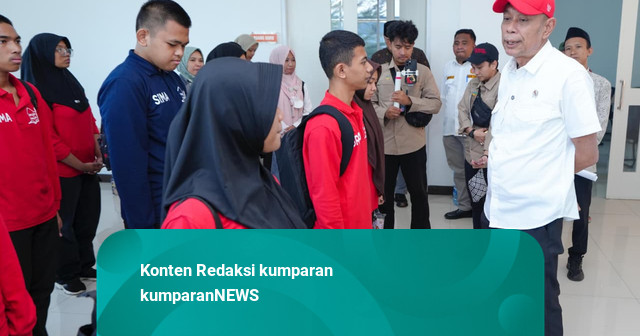 Wamensos Agus Jabo Priyono Beri Motivasi ke Siswa Sekolah Rakyat di Kabupaten Tangerang: Jangan Mudah Menyerah