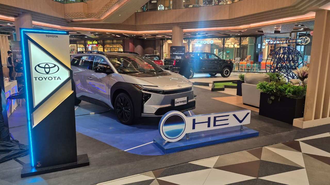 Toyota Space 2026 di Bali: Promo GIIAS Dibawa ke Mall, Bisa Test Drive Veloz HEV dan Zenix HEV