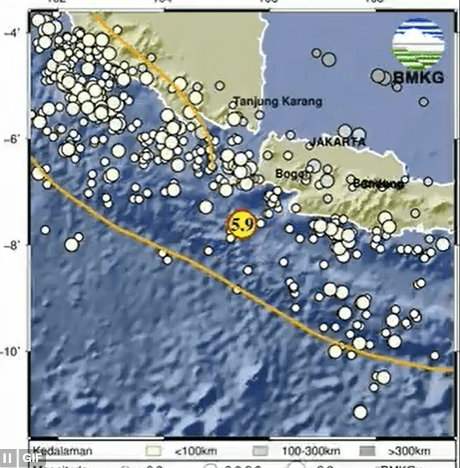 Dentuman Keras Terdengar Warga Pesisir Banten Saat Anak Krakatau Erupsi Terus-Menerus, Ini Imbauan Resmi