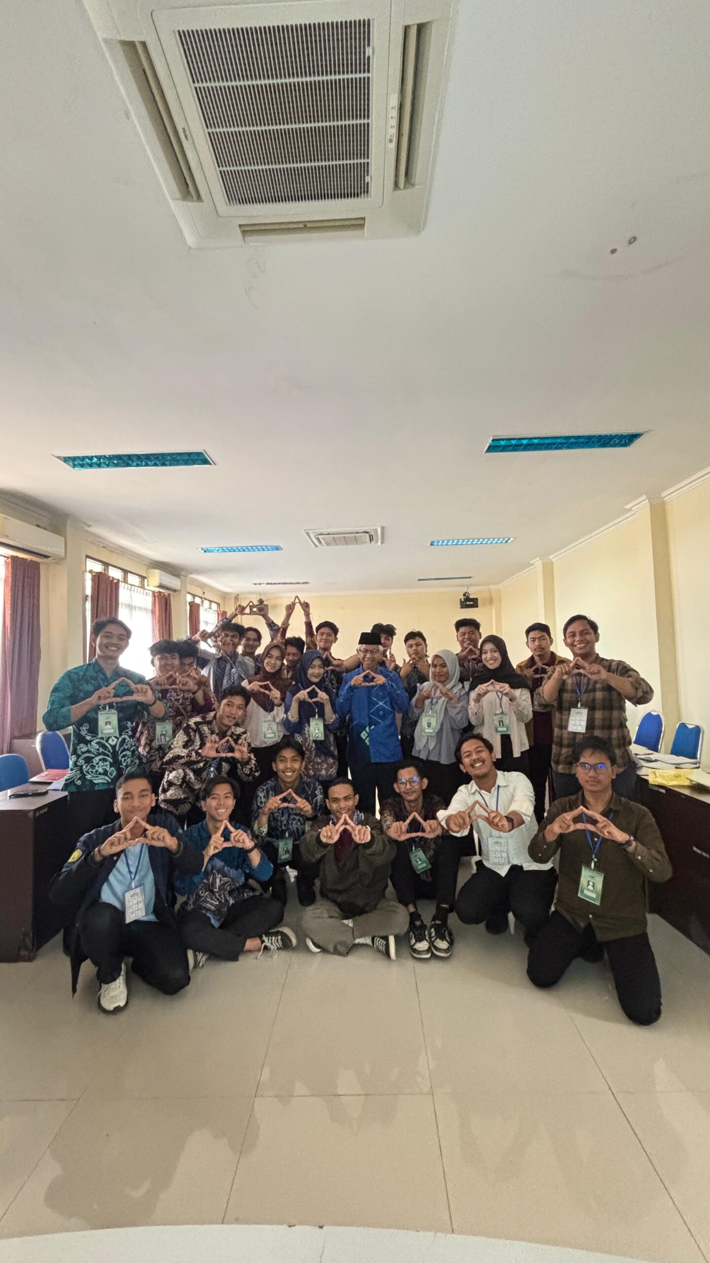 Kabut Asap Karhutla Kalimantan Selatan Ganggu Jalannya Latihan Kader II HMI Banjarmasin, Puluhan Peserta Terserang ISPA